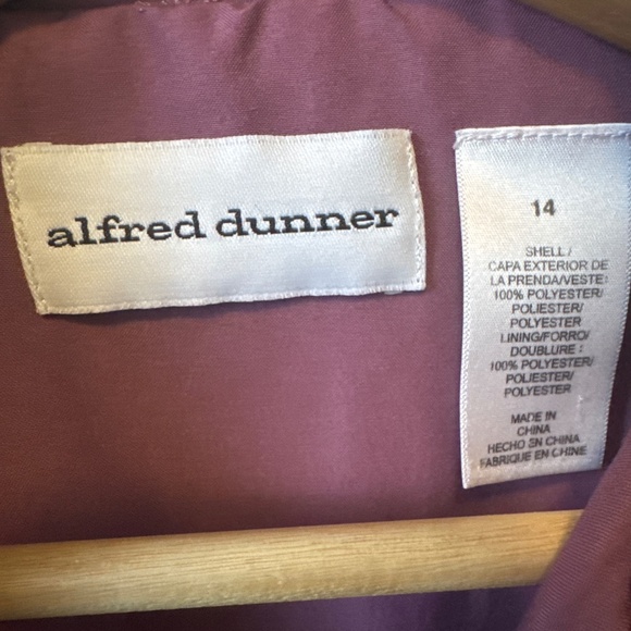 Alfred Dunner quilted snap front lightweight coat - Picture 2 of 6